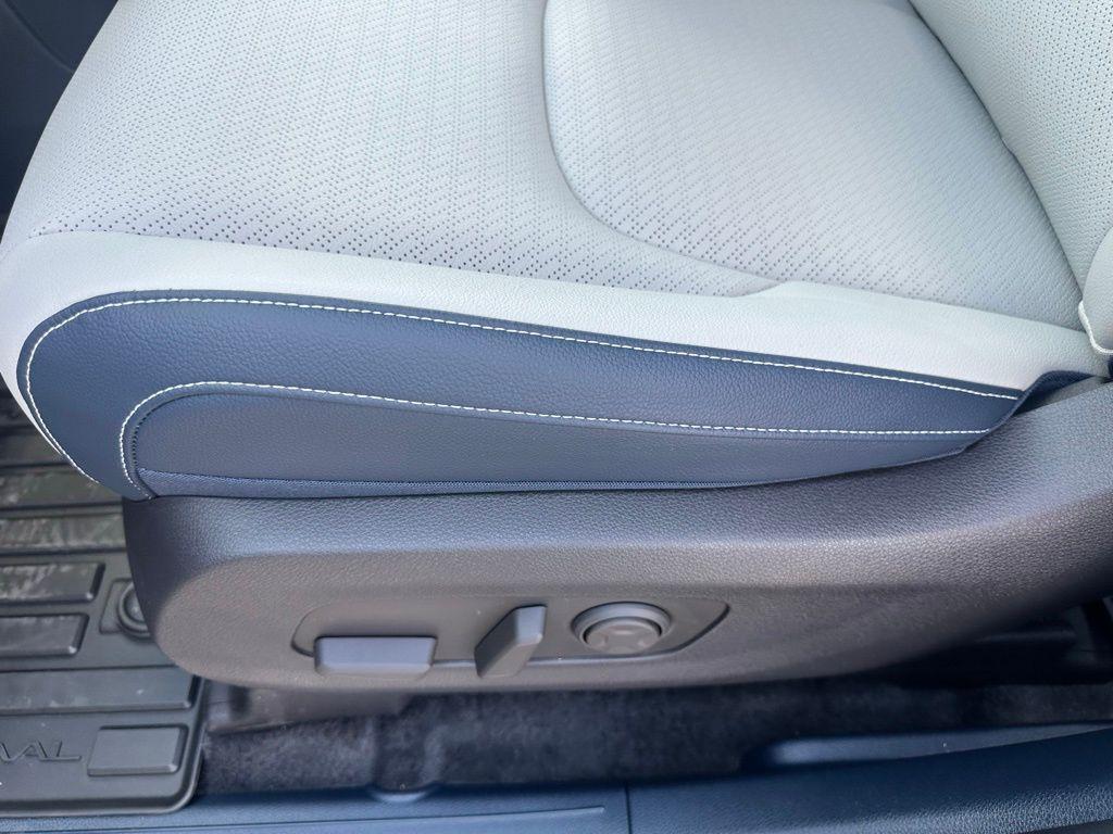 new 2026 Kia Carnival car, priced at $49,774