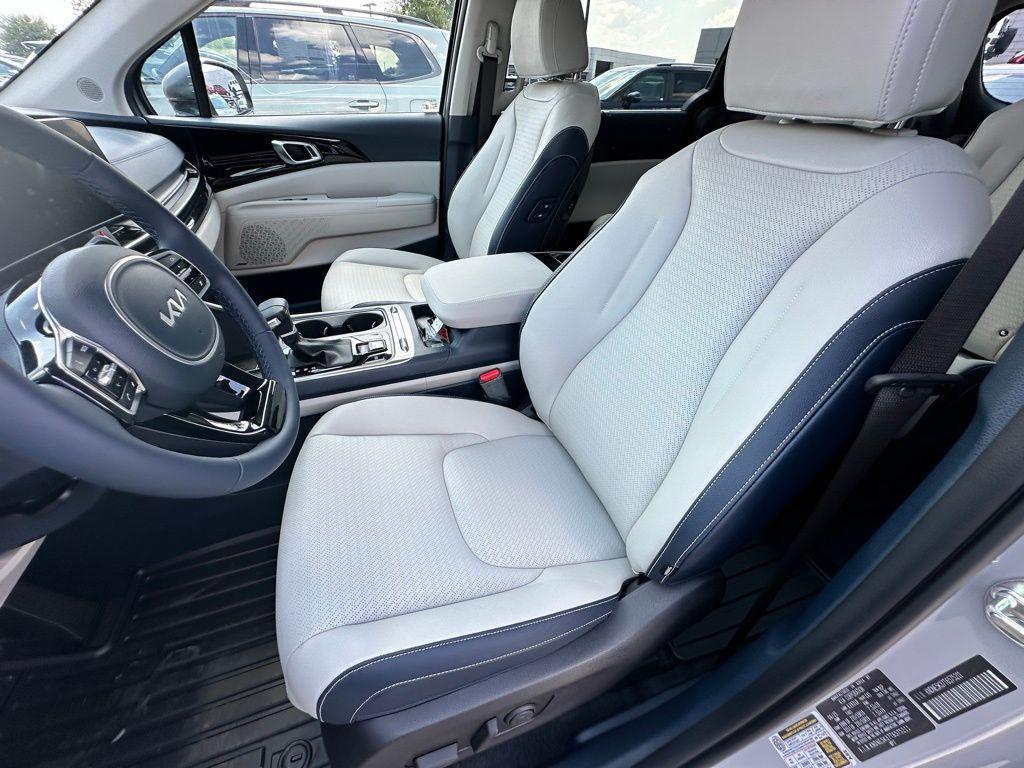 new 2026 Kia Carnival car, priced at $49,774