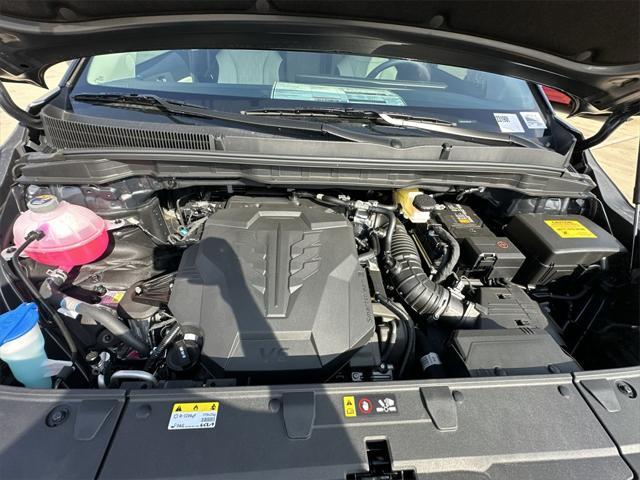 new 2025 Kia Carnival car, priced at $38,130
