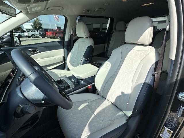 new 2025 Kia Carnival car, priced at $38,130