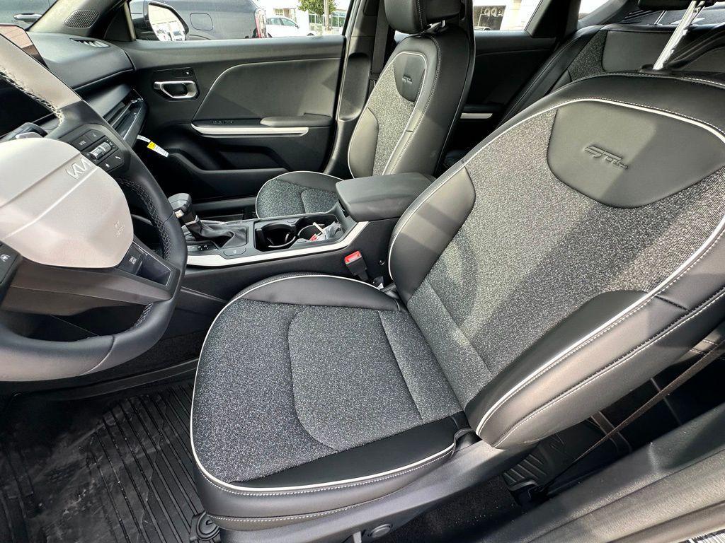 new 2025 Kia K4 car, priced at $25,594