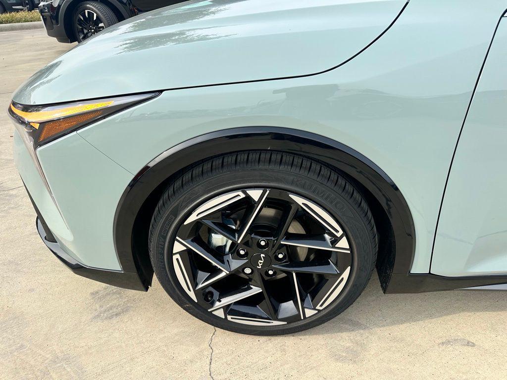 new 2025 Kia K4 car, priced at $25,594