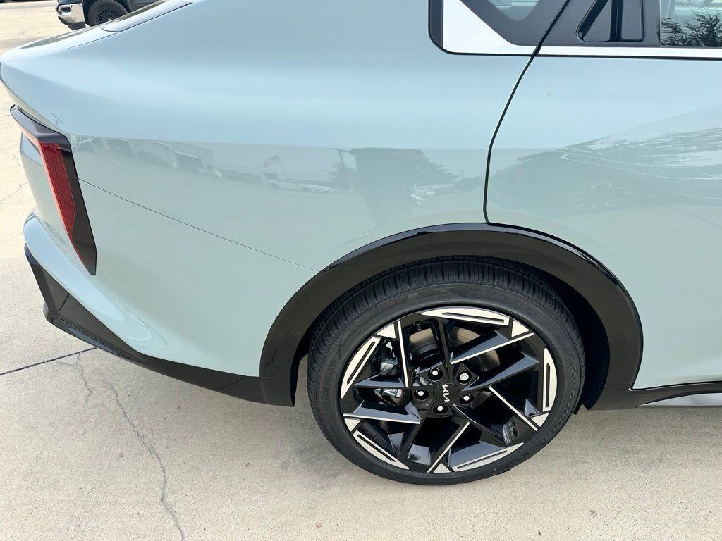 new 2025 Kia K4 car, priced at $25,594
