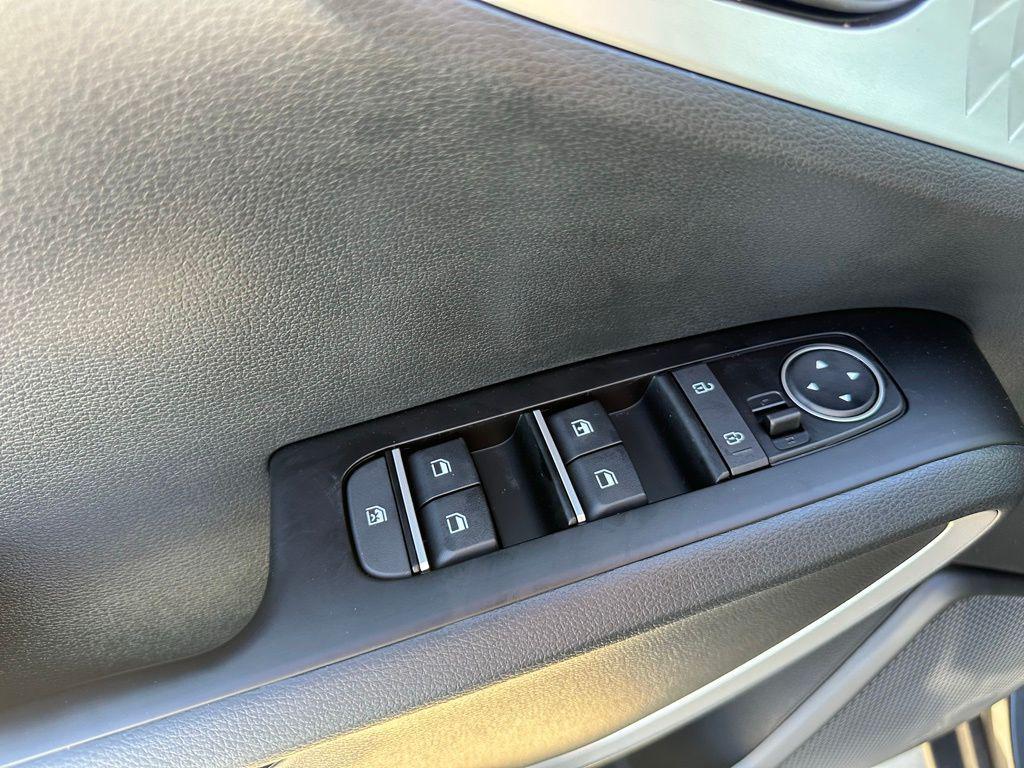 new 2025 Kia Soul car, priced at $23,198