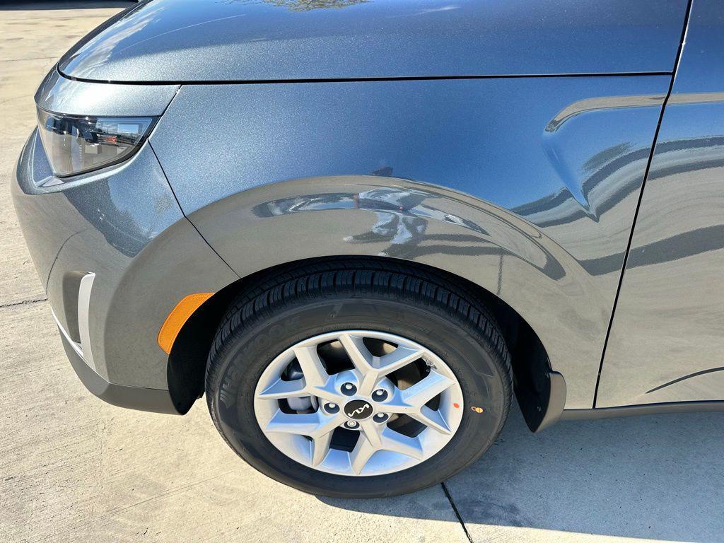 new 2025 Kia Soul car, priced at $23,198
