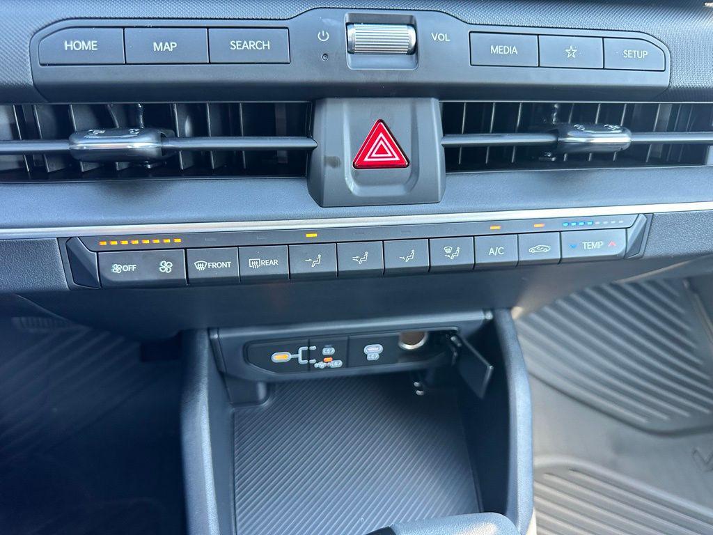 new 2025 Kia K4 car, priced at $21,958