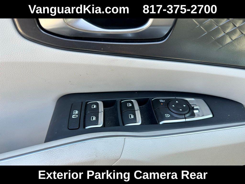 used 2024 Kia Sorento car, priced at $31,118