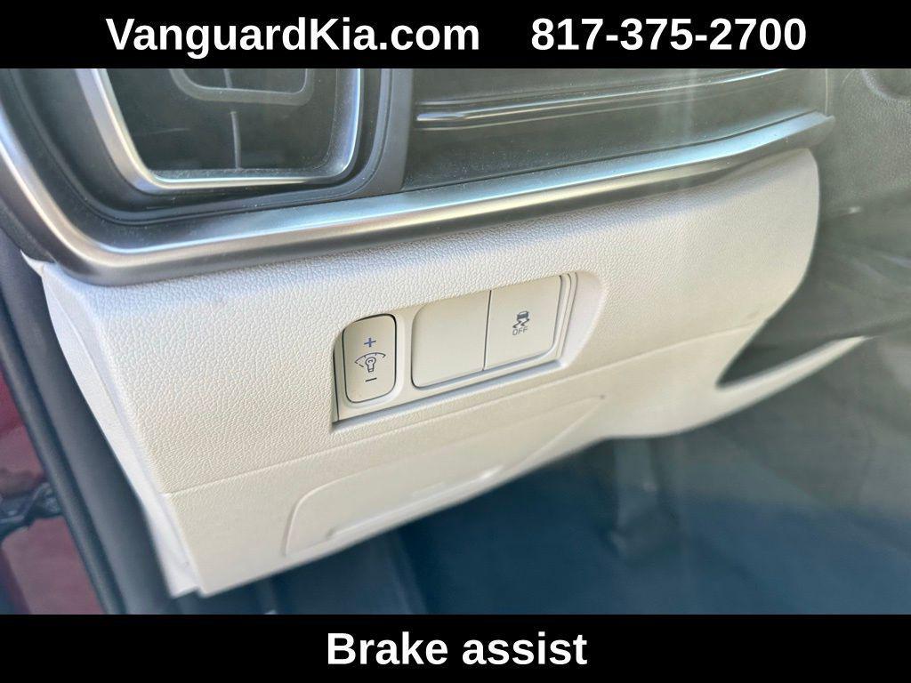 used 2024 Kia Sorento car, priced at $31,118