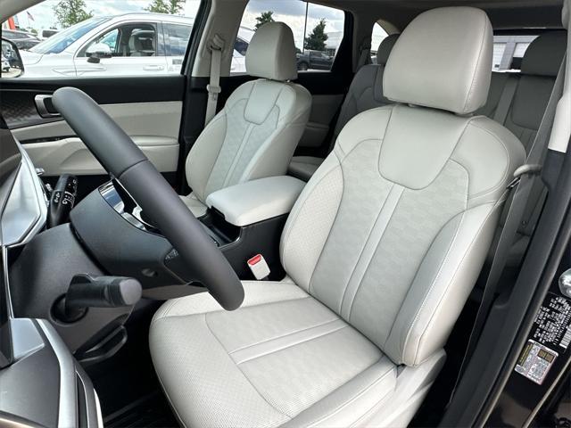 new 2025 Kia Sorento car, priced at $34,681