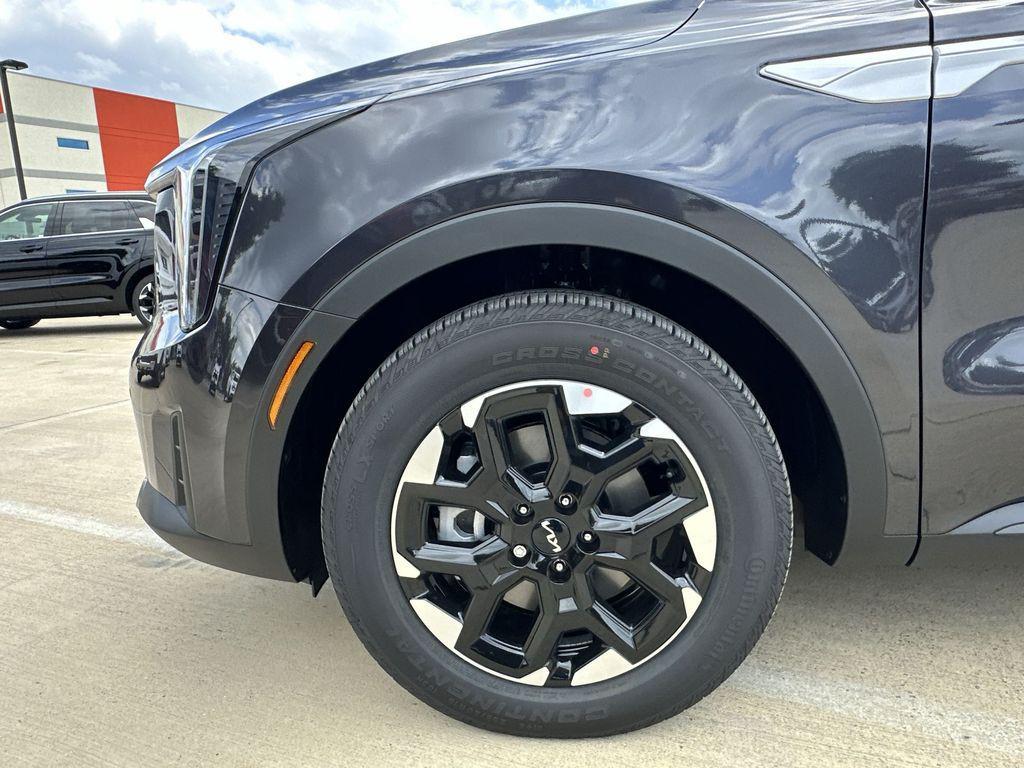 new 2025 Kia Sorento car, priced at $32,288