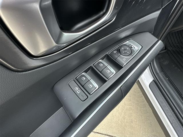 new 2025 Kia Sorento car, priced at $35,108
