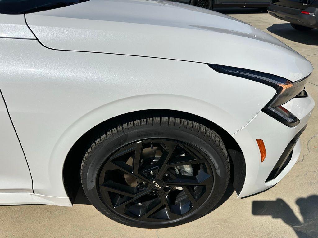 new 2026 Kia K5 car, priced at $30,171