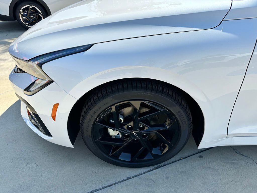 new 2026 Kia K5 car, priced at $30,171