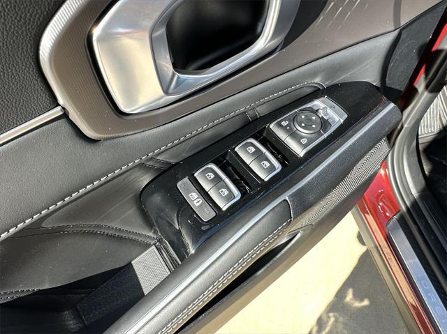 new 2025 Kia Sorento car, priced at $39,245