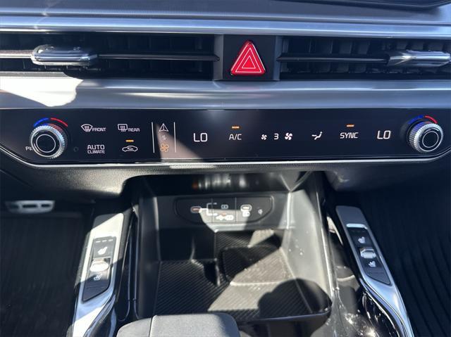 new 2025 Kia Sorento car, priced at $39,245