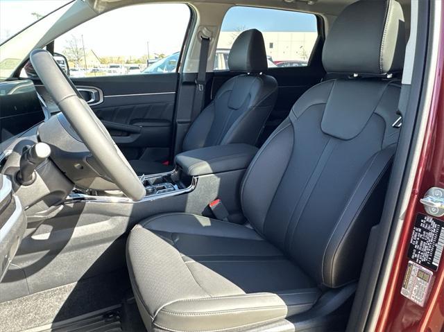 new 2025 Kia Sorento car, priced at $39,245