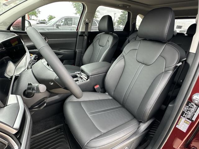 new 2025 Kia Sorento car, priced at $36,534