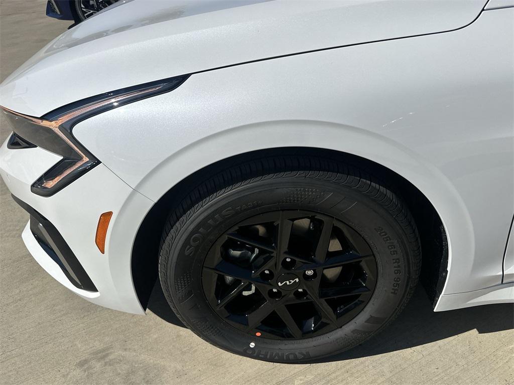 new 2025 Kia K4 car, priced at $22,457