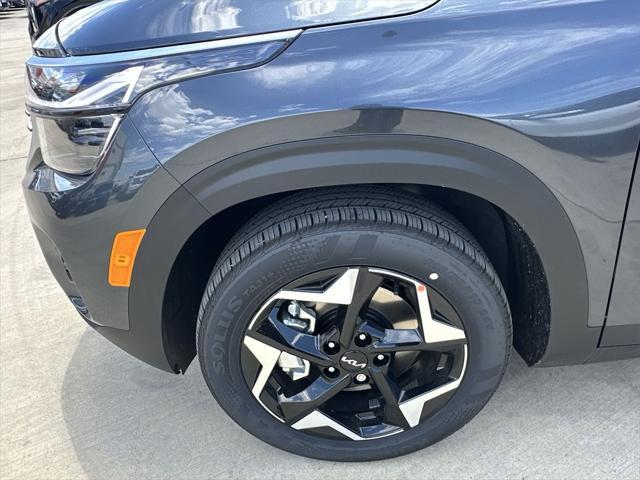 new 2025 Kia Seltos car, priced at $27,543