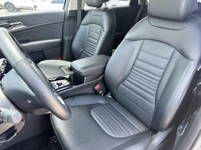 used 2025 Kia Sportage car, priced at $32,996
