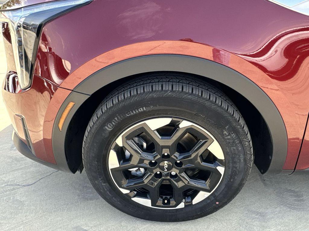 new 2025 Kia Sorento car, priced at $32,629