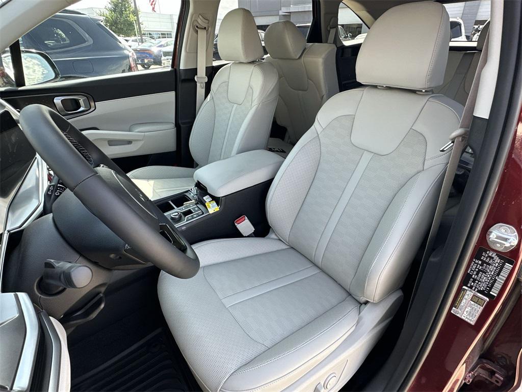 new 2025 Kia Sorento car, priced at $33,455