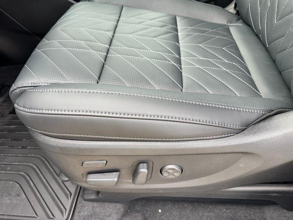 new 2025 Kia Telluride car, priced at $50,478