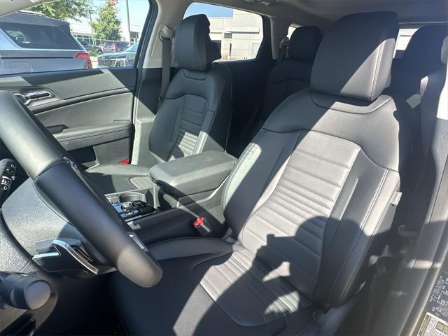 new 2025 Kia Sportage Hybrid car, priced at $36,669