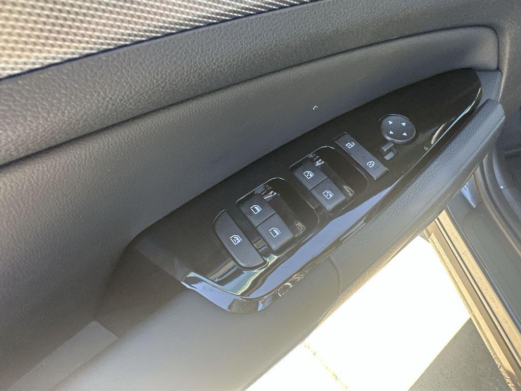 new 2025 Kia Sportage Hybrid car, priced at $36,169