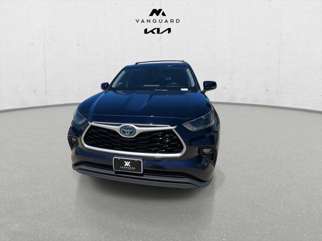 used 2021 Toyota Highlander Hybrid car, priced at $28,145
