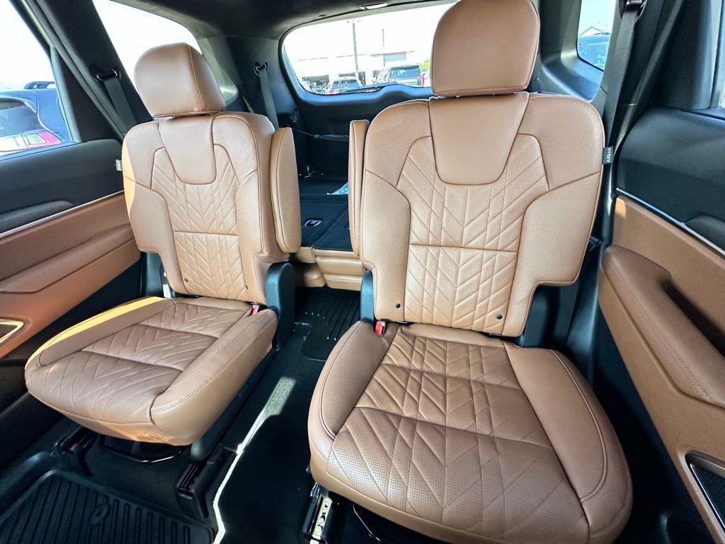 new 2025 Kia Telluride car, priced at $51,613