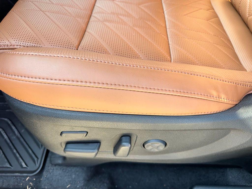 new 2025 Kia Telluride car, priced at $51,613