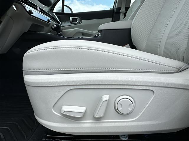 new 2025 Kia Sorento car, priced at $35,080