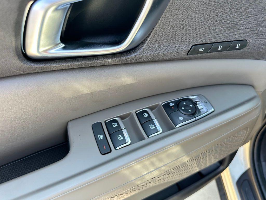 new 2026 Kia Carnival car, priced at $45,317