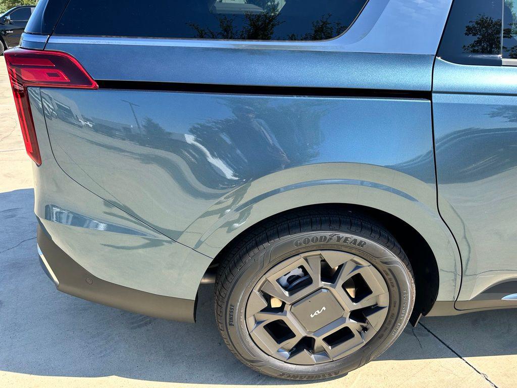 new 2026 Kia Carnival car, priced at $45,317