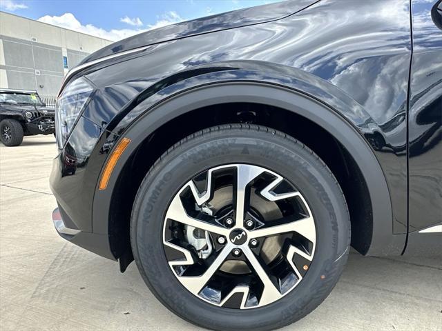 new 2025 Kia Sportage car, priced at $28,428