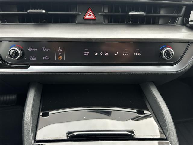 new 2025 Kia Sportage Hybrid car, priced at $32,977