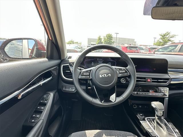 new 2025 Kia Seltos car, priced at $24,205