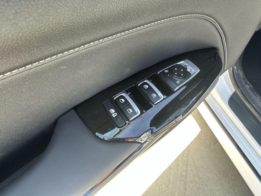 new 2025 Kia K5 car, priced at $28,134