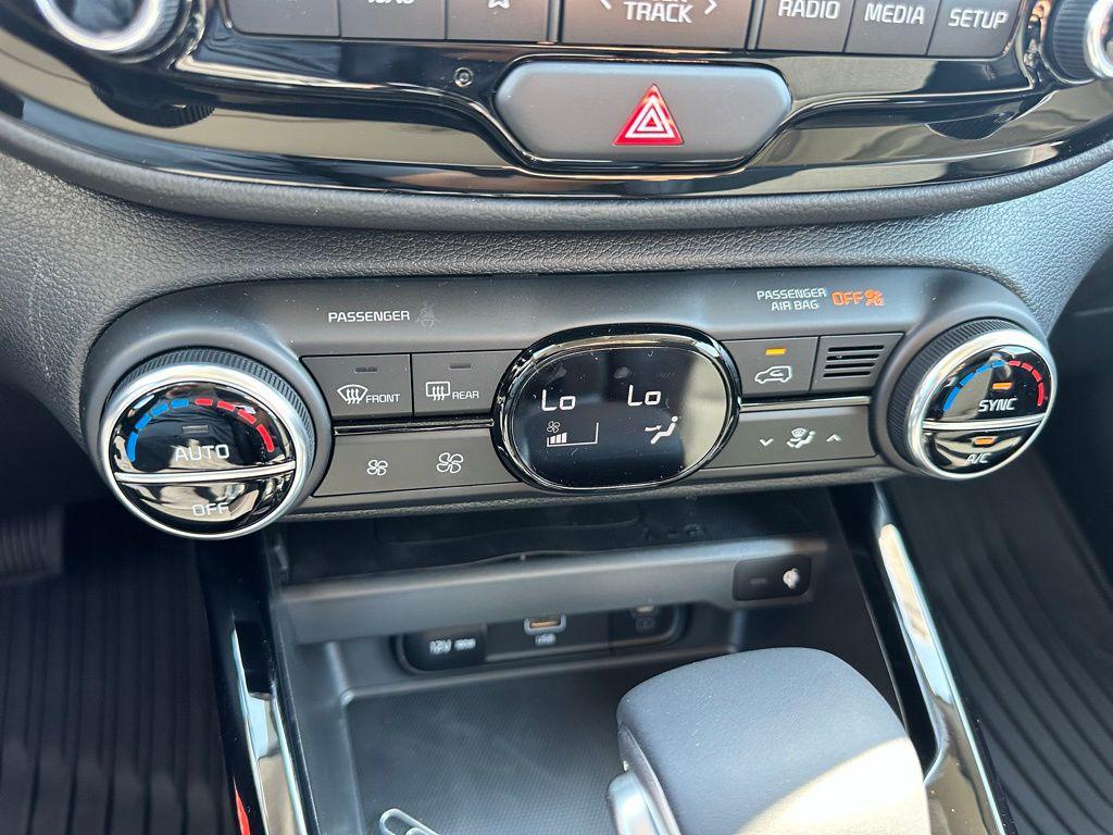 new 2025 Kia Soul car, priced at $24,189