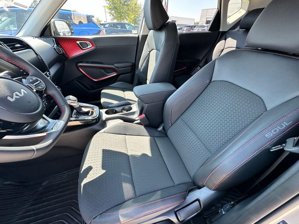 new 2025 Kia Soul car, priced at $24,189