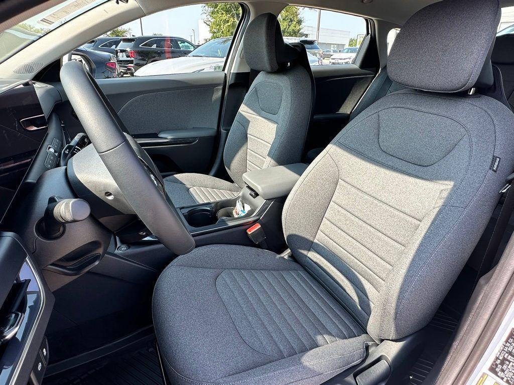 new 2025 Kia K4 car, priced at $23,938