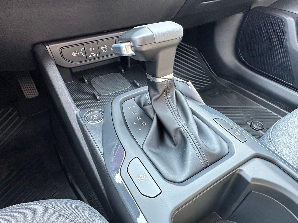 new 2025 Kia K4 car, priced at $23,938