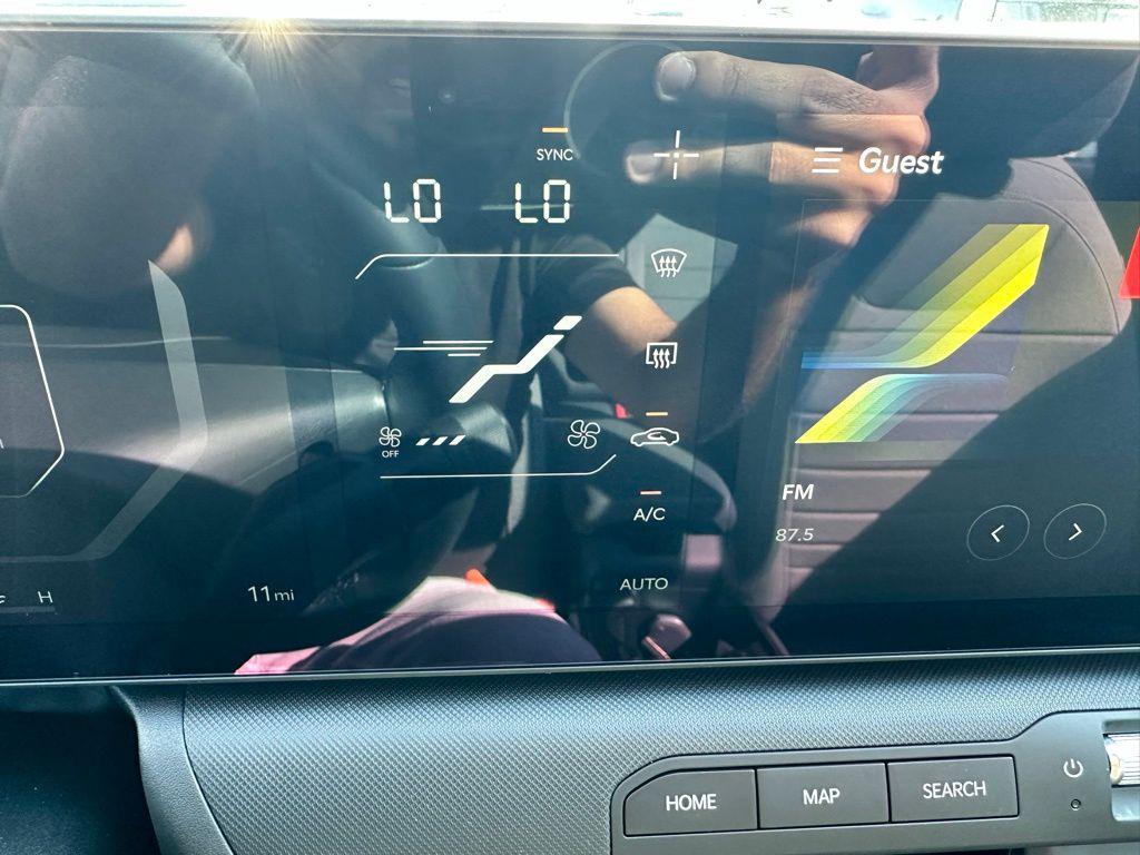 new 2025 Kia K4 car, priced at $23,578