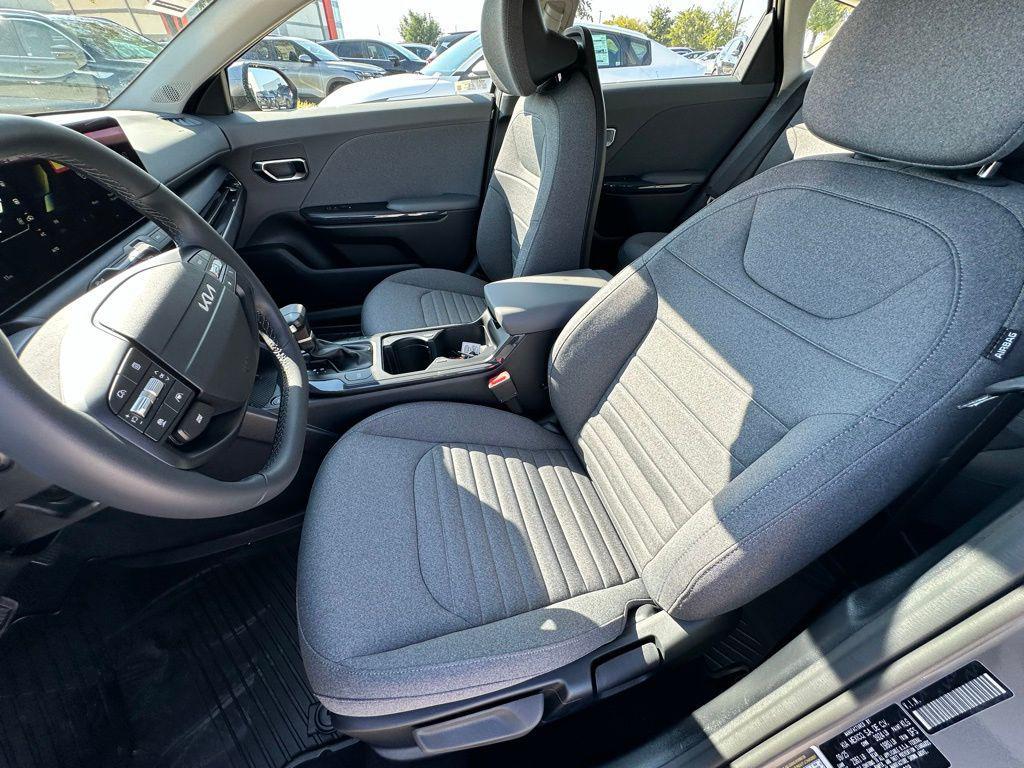 new 2025 Kia K4 car, priced at $23,578