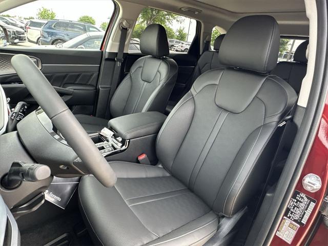 new 2025 Kia Sorento car, priced at $38,894