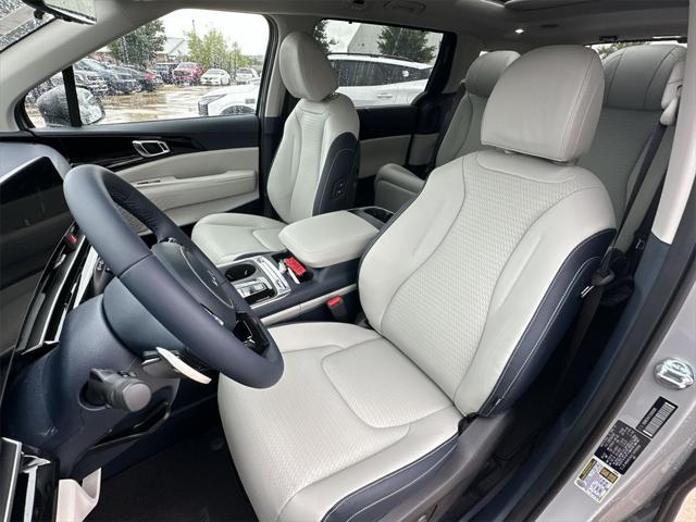 new 2026 Kia Carnival Hybrid car, priced at $53,074