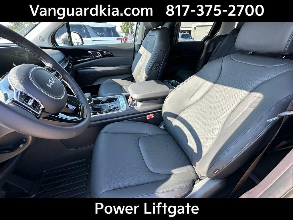 new 2026 Kia Carnival car, priced at $52,160