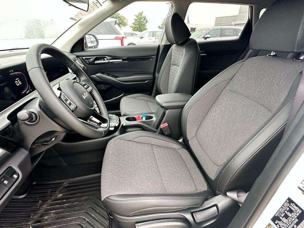 new 2026 Kia Seltos car, priced at $25,707