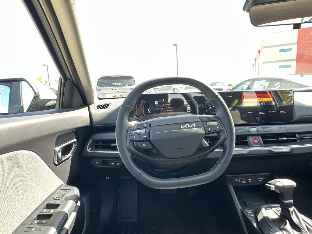 new 2025 Kia K4 car, priced at $23,558